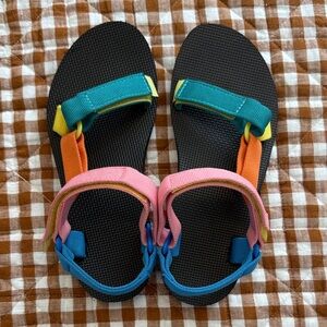 Teva Original Universal sandals in the '90s Multi colorway